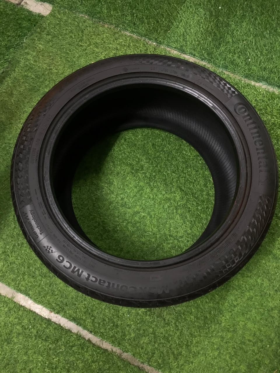 Tayar Continental MC6 275/40/18 2023